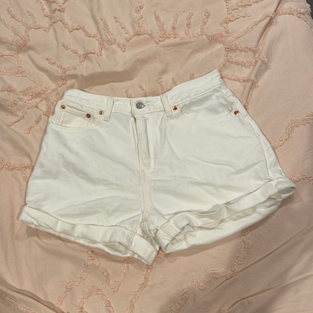 Levi’s A-Line Mom Jean Shorts